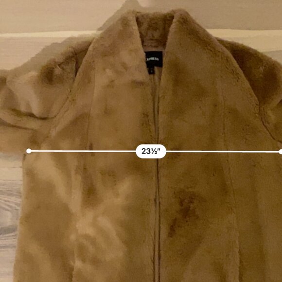 Express Light Brown Faux Fur Coat Size Medium NWT - Picture 13 of 14